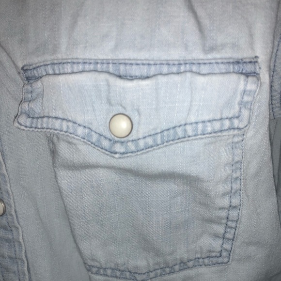 American Eagle Light Wash Denim Buttondown - Picture 2 of 5